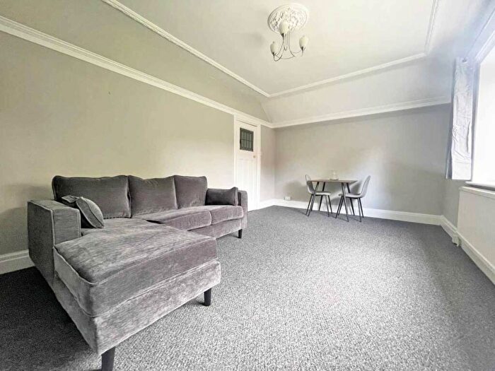 1 Bedroom Flat To Rent In North Grange Road, Headingley, Leeds, LS6