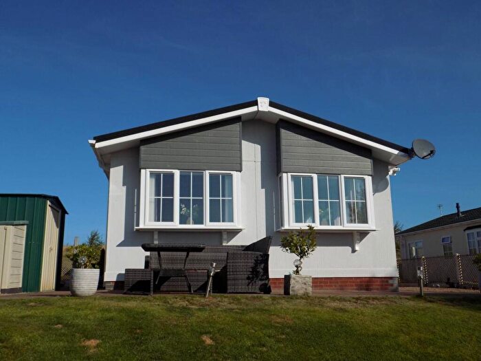 2 Bedroom Park Home For Sale In Tenbury Road, Winslow, Bromyard, HR7