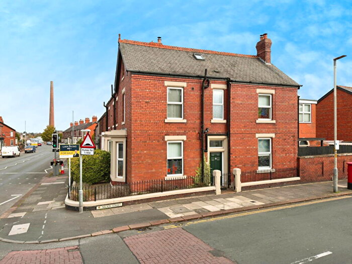 4 Bedroom End Of Terrace House For Sale In Nelson Street, Carlisle, CA2