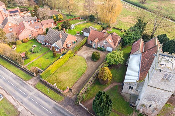 4 Bedroom Detached House For Sale In York Road, Stillingfleet, York, YO19