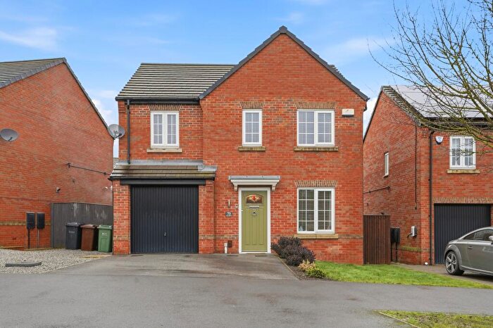 4 Bedroom Detached House For Sale In Oak Drive, Whinmoor, Leeds, LS14