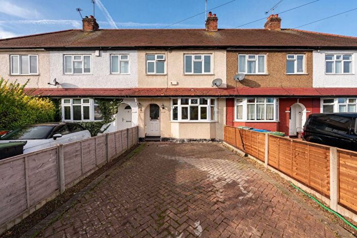 3 Bedroom Terraced House To Rent In Fullers Way North, Surbiton, KT6