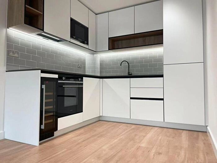 2 Bedroom Flat To Rent In Beaufort Park, Fermont House, NW9