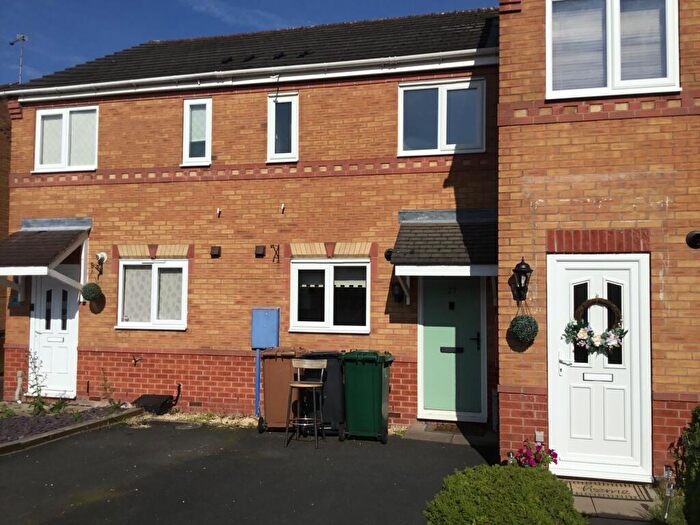 2 Bedroom House To Rent In Vicarage Gardens, Swadlincote, DE11