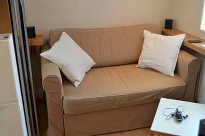 Flat To Rent In Abbey Road, Park Royal, NW10