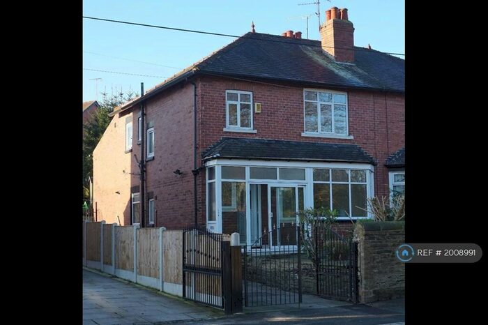 4 Bedroom Semi-Detached House To Rent In Armley Ridge Road, Leeds, LS12