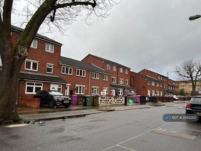 5 Bedroom Terraced House To Rent In Usher Road, London, E3