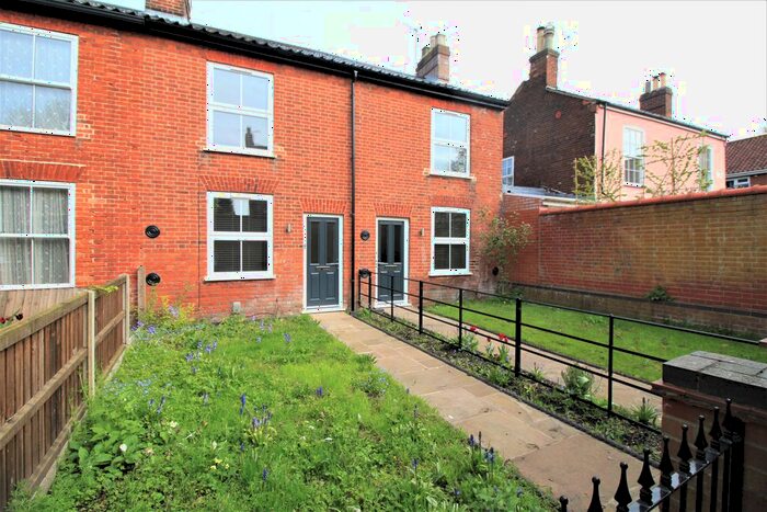 2 Bedroom End Of Terrace House To Rent In Allens Lane, Norwich, NR2