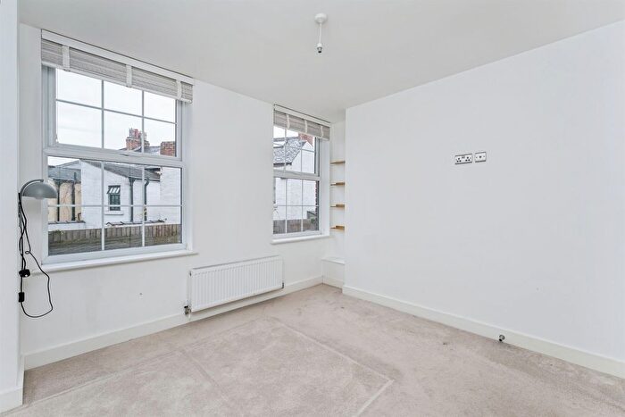 1 Bedroom Flat For Sale In Canal Street, Chester, CH1