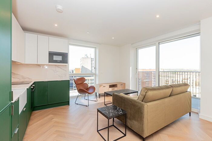 1 Bedroom Flat To Rent In The Hyde, Hendon, NW9