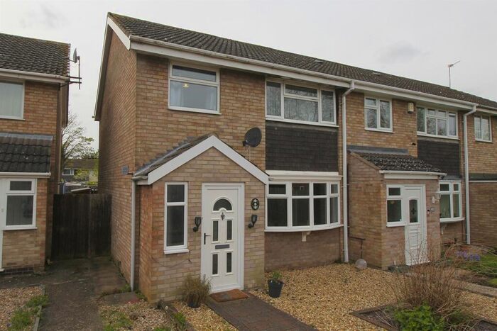 3 Bedroom Terraced House To Rent In Cooper Court, Loughborough, LE11