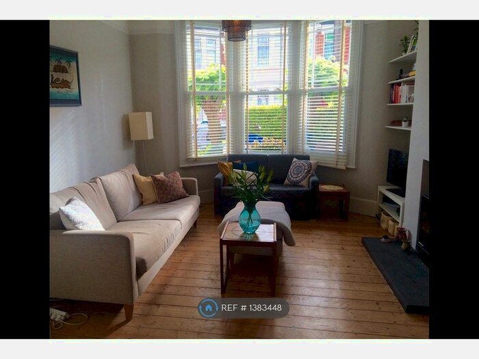 1 Bedroom Flat To Rent In Tarbert Road, London, SE22