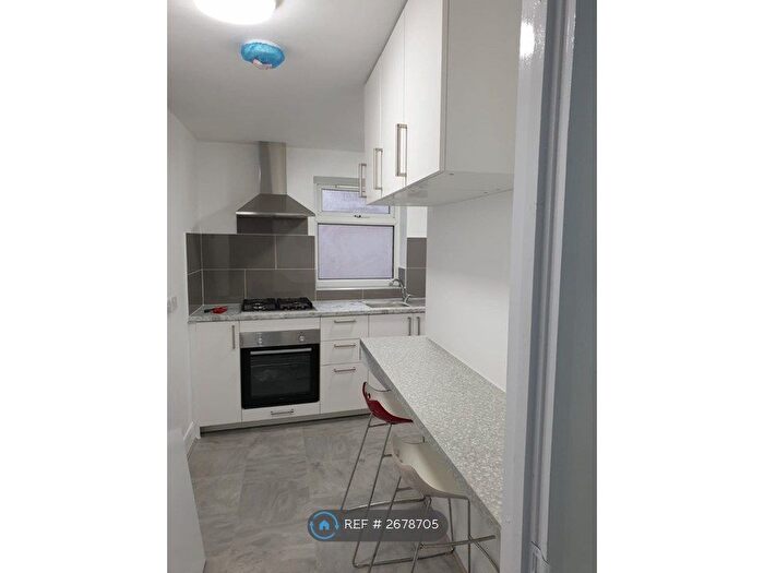 1 Bedroom Flat To Rent In Green Street, London, E7