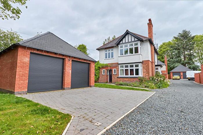 5 Bedroom Detached House For Sale In Ashby Road, Hinckley, LE10