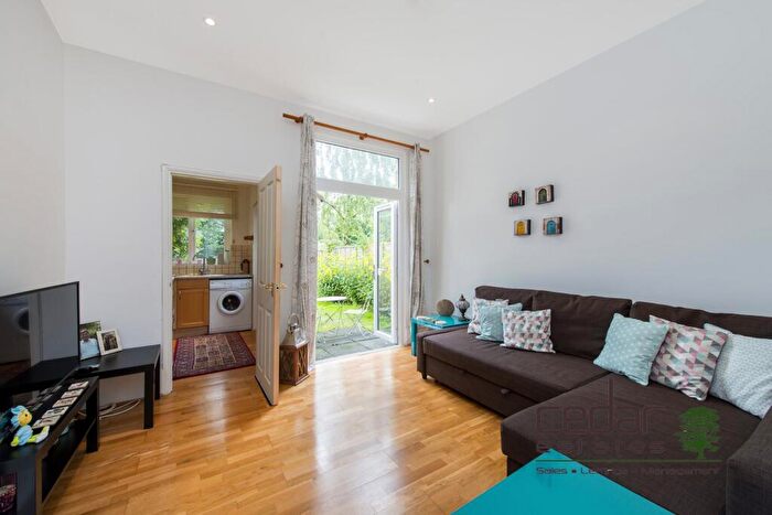 1 Bedroom Flat To Rent In Gondar Gardens, West Hampstead, NW6