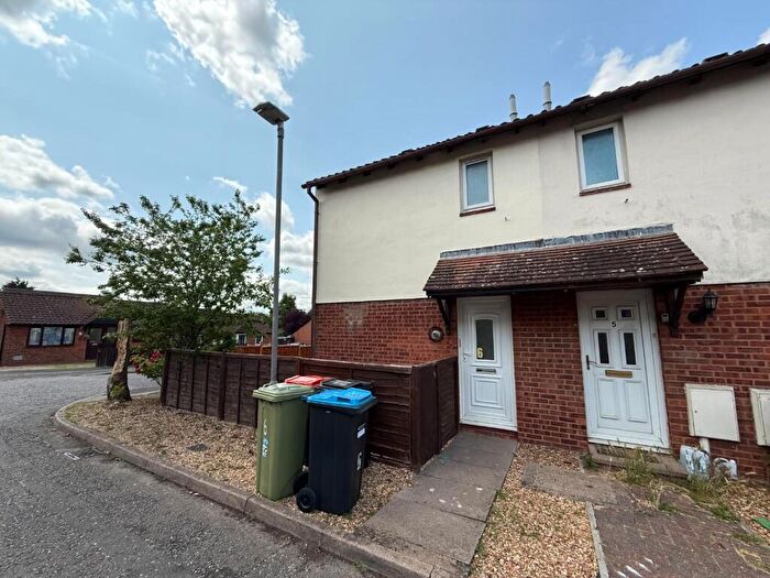 2 Bedroom Terraced House To Rent In Furzton, MK4