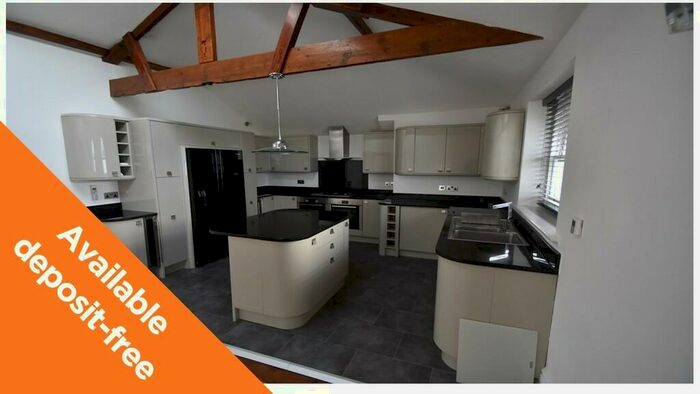 2 Bedroom Apartment To Rent In Sea Front, Hayling Island, PO11