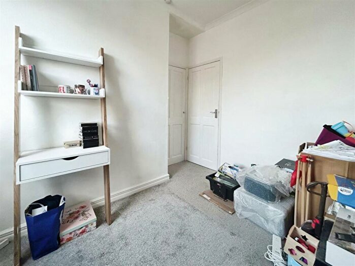 1 Bedroom Flat For Sale In Sea Street, Herne Bay, CT6
