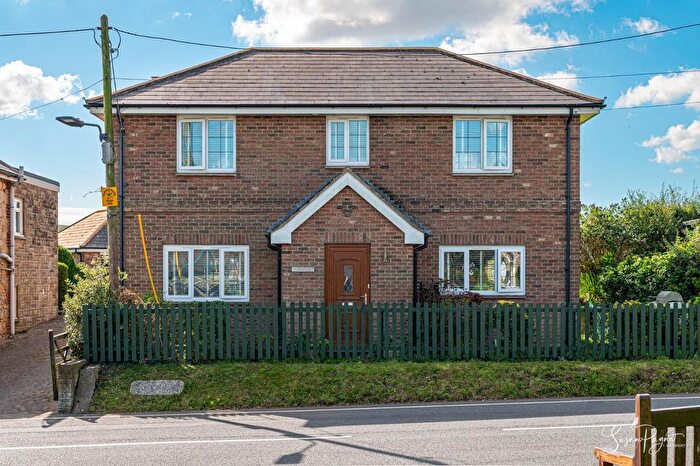3 Bedroom Detached House For Sale In Main Road, Newbridge, Yarmouth, PO41