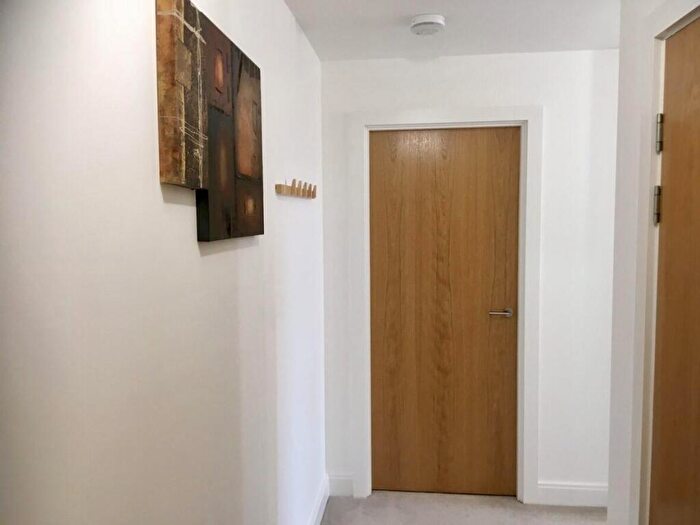 2 Bedroom Apartment For Sale In One Park West, Liverpool, L1