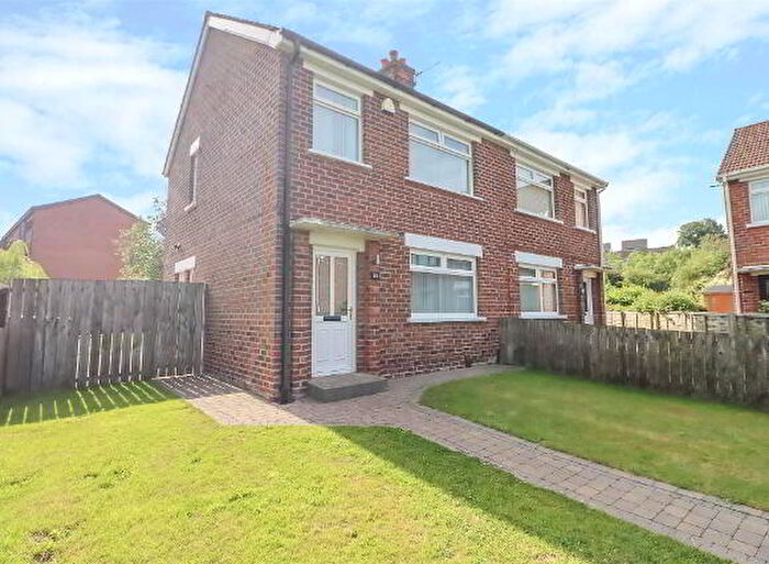 2 Bedroom Semi-Detached House For Sale In Moatview Park, Belfast, BT16