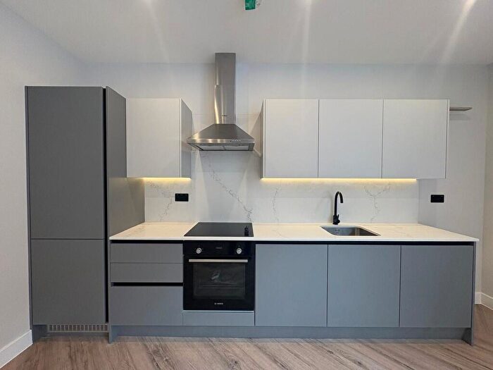 2 Bedroom Apartment To Rent In Carlton Crescent, Southampton, SO15