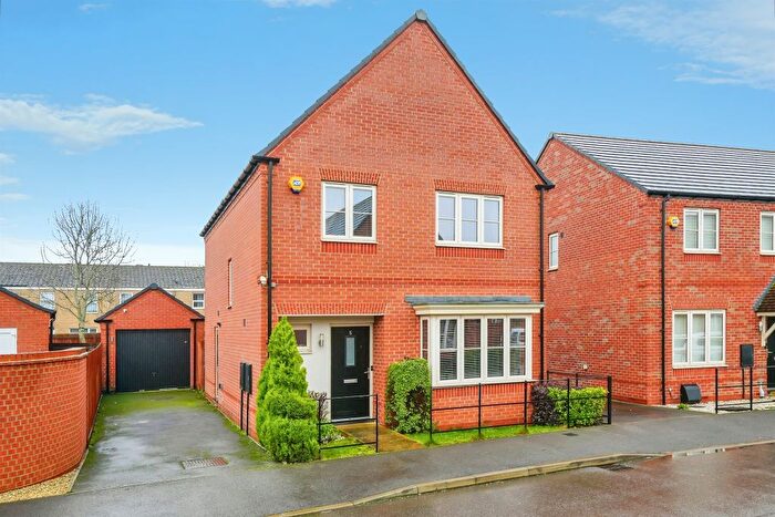 4 Bedroom Detached House For Sale In Bailey Road, Banbury, OX16