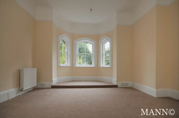 2 Bedroom Flat To Rent In Westwood Hill, Sydenham, SE26