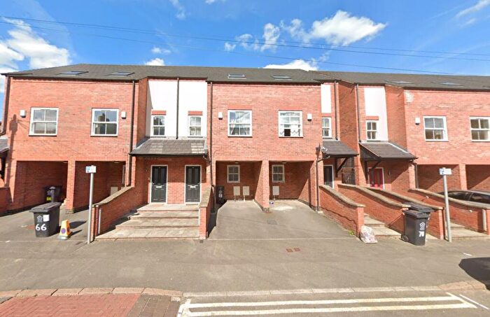 4 Bedroom House To Rent In Eastleigh Road, Off Narborough Road, Leicester, LE3