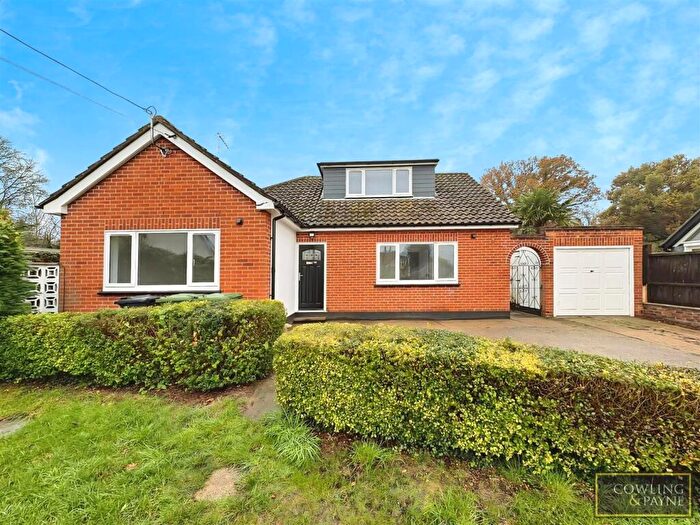 3 Bedroom Chalet To Rent In Gardiners Lane North, Crays Hill, CM11