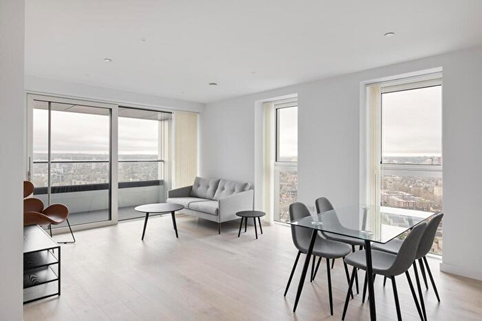 2 Bedroom Apartment To Rent In Hurlock Heights, Deacon St, SE17