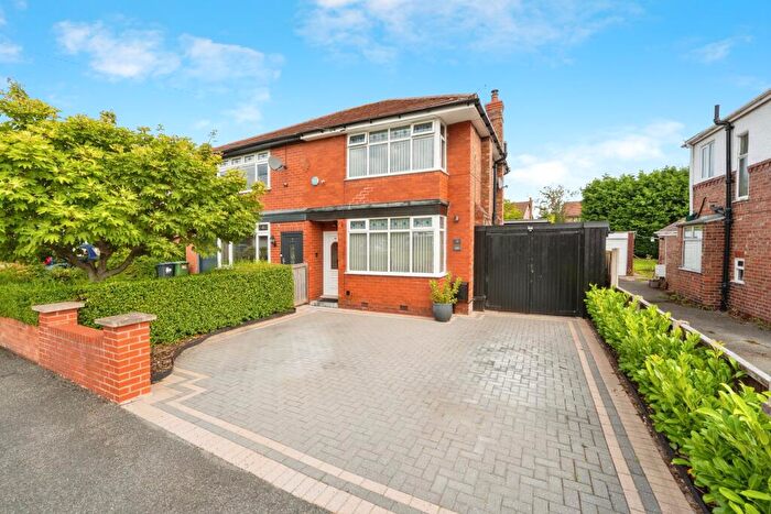 2 Bedroom Semi-Detached House For Sale In Fairholme Road, Davenham, Northwich, CW9