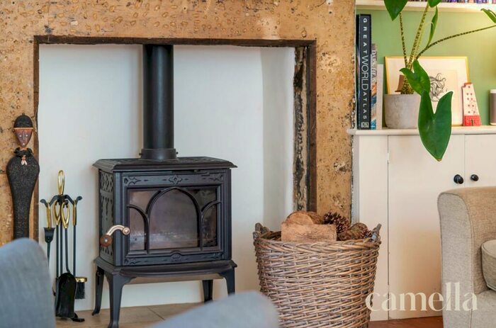 2 Bedroom Cottage For Sale In Rose Cottage, Tutton Hill, Colerne, SN14