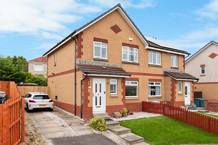 3 Bedroom Semi-Detached House For Sale In Dundonald Crescent, Coatbridge, ML5