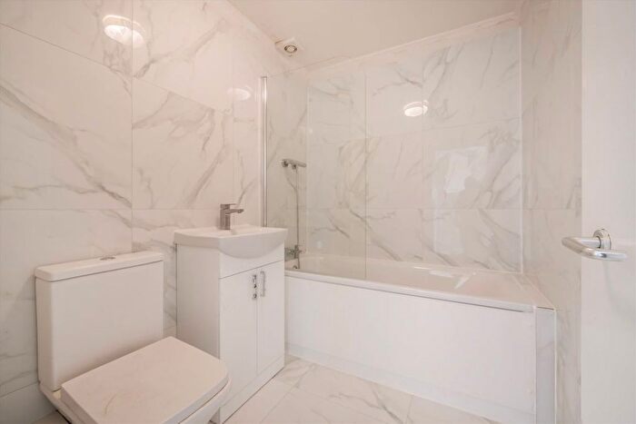 2 Bedroom Flat To Rent In Hackney Road, Hackney Road, E2