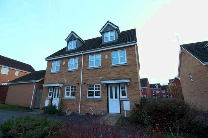 3 Bedroom Semi-Detached House To Rent In Temple Gardens, Rushden, NN10