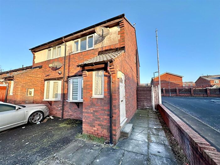 2 Bedroom Semi Detached House For Sale In Brandsby Gardens, Salford, M5