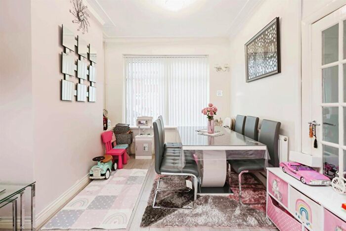 2 Bedroom Terraced House For Sale In Blythswood Road, Birmingham, B11