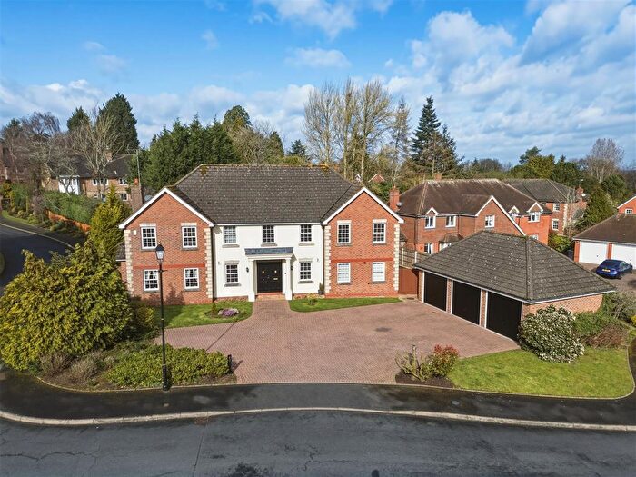 6 Bedroom Detached House For Sale In Brunswick Gate, Stourbridge, DY8