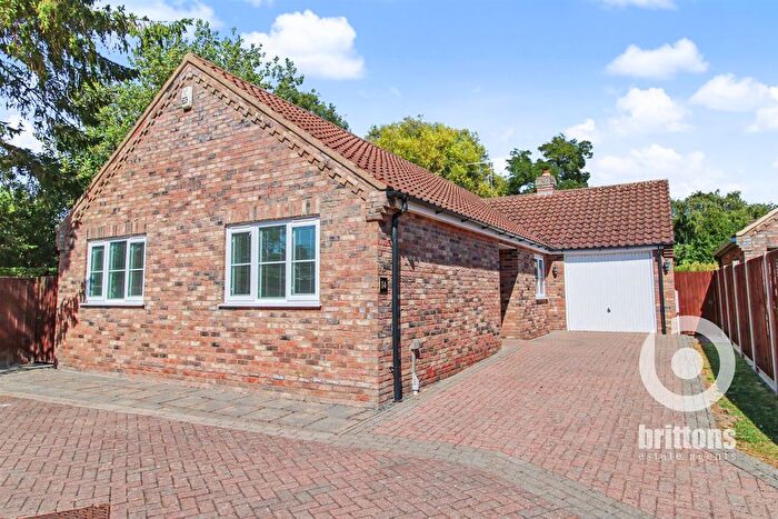 3 Bedroom Detached Bungalow For Sale In Immaculate Detached Bungalow - Paddock Close, Terrington St Clement, PE34
