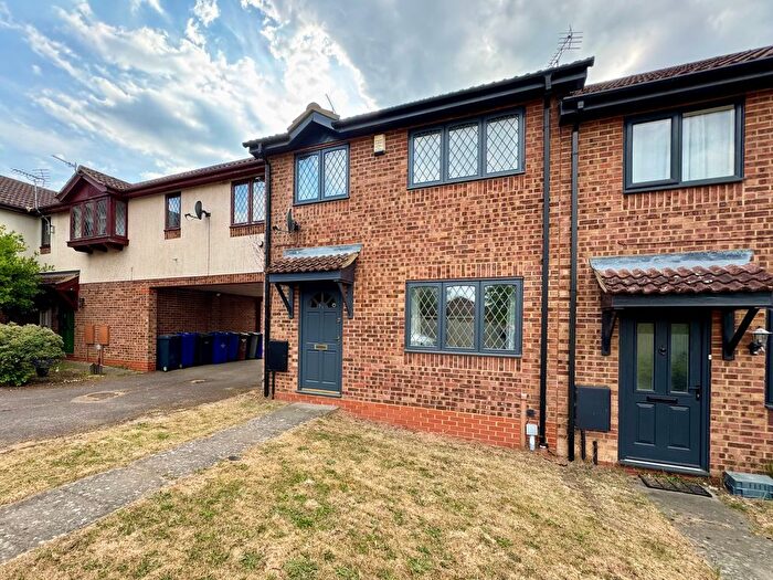 3 Bedroom Semi-Detached House To Rent In Seymour Avenue, Brandon, IP27