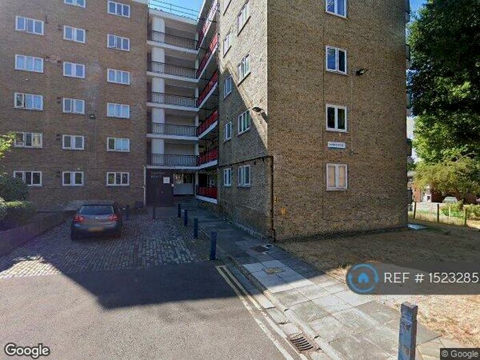 2 Bedroom Flat To Rent In Hannen House, London, SE5
