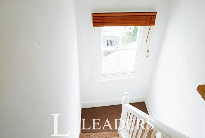 1 Bedroom End Of Terrace House To Rent In Clyde Road, Brighton, BN1