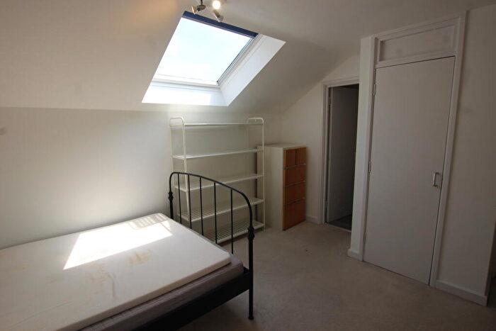1 Bedroom Property To Rent In Newlands Quay, London, Greater London, E1W
