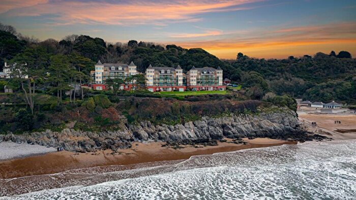 2 Bedroom Apartment For Sale In Caswell Bay Court, Caswell, Swansea, SA3