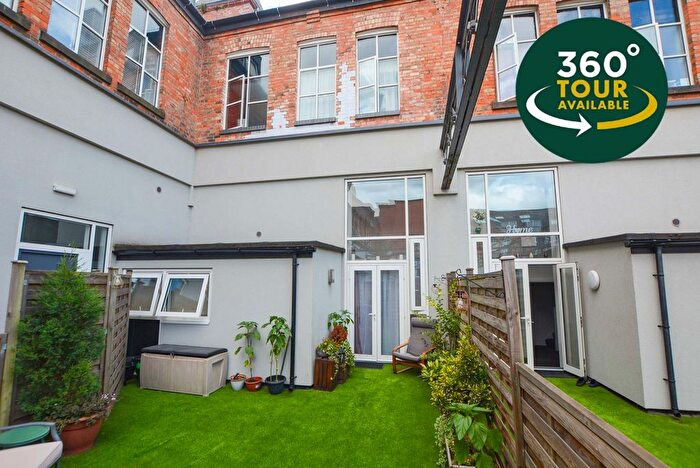 2 Bedroom Town House To Rent In Wheatsheaf Court, Knighton Fields, Leicester, LE2