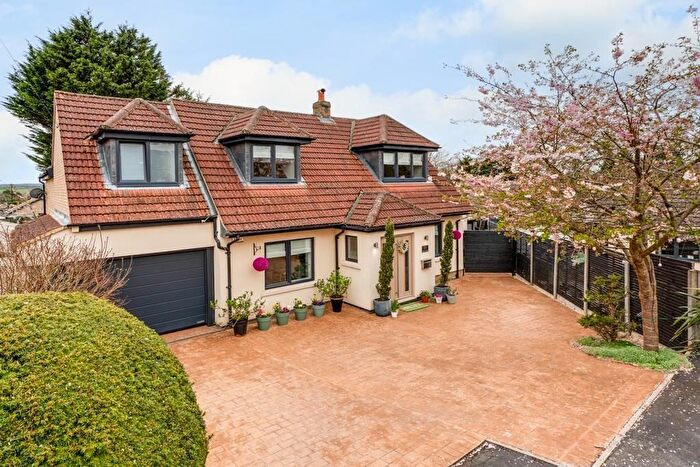 4 Bedroom Detached House For Sale In Chase Close, Stanion, NN14