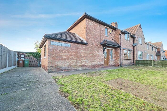 3 Bedroom End Of Terrace House For Sale In Franklin Crescent, Scunthorpe, DN16