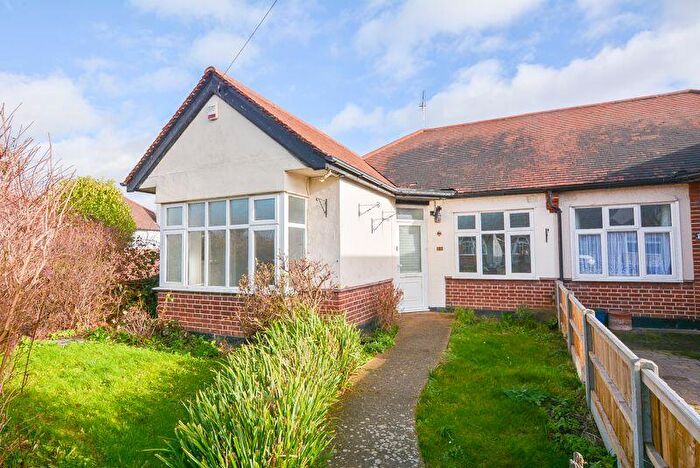 2 Bedroom Bungalow To Rent In Walsingham Road, Southend-On-Sea, SS2