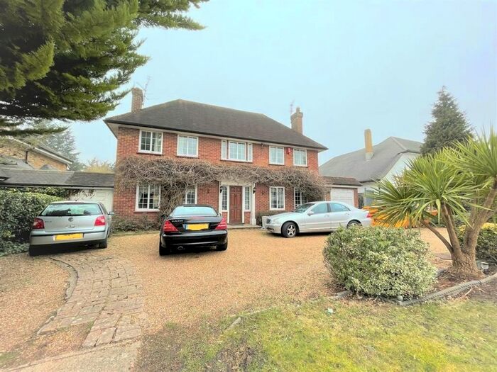 4 Bedroom Detached House To Rent In Highfield Drive, Ickenham, UB10
